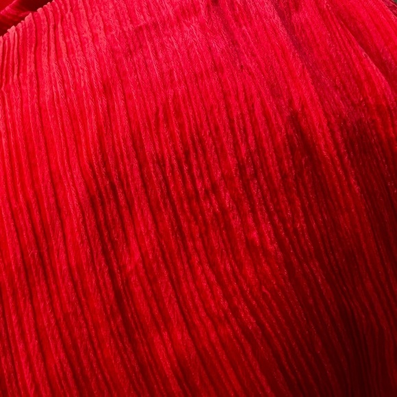 Elegant Red Women's Skirt - Picture 2 of 4